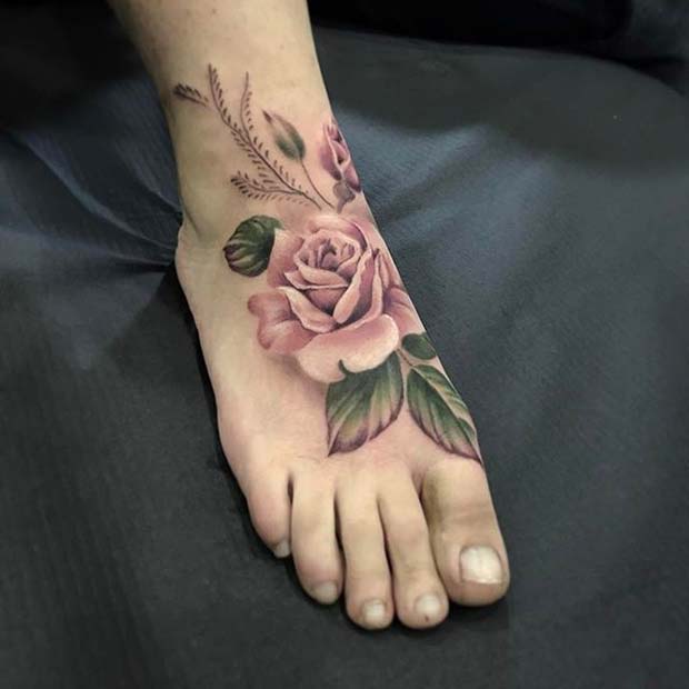 Linda ideia de tatuagem de pé de rosa rosa
